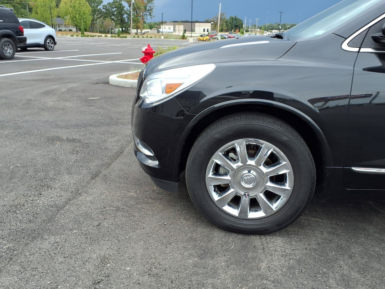 Used 2015 Buick Enclave Leather FWD image 25
