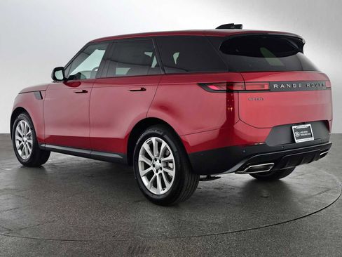New 2025 Land Rover Range Rover Sport SE image 3