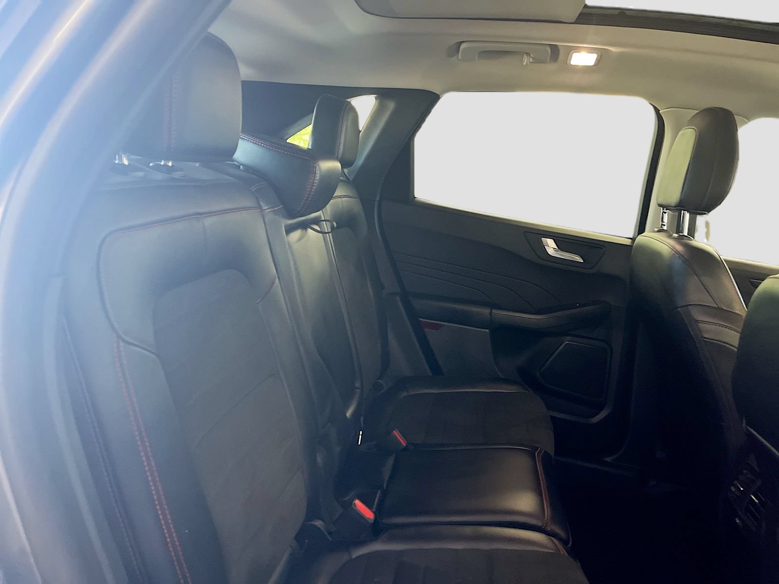 Used 2022 Ford Escape SEL w/ SEL Stealth AWD Package image 26