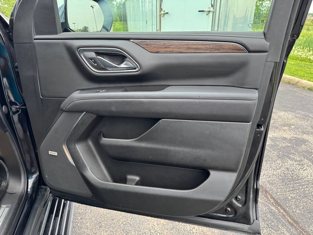 Certified 2023 Chevrolet Tahoe Premier w/ Premium Package AWD/4WD image 18