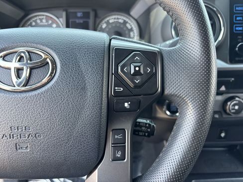 Used 2019 Toyota Tacoma TRD Sport RWD image 26