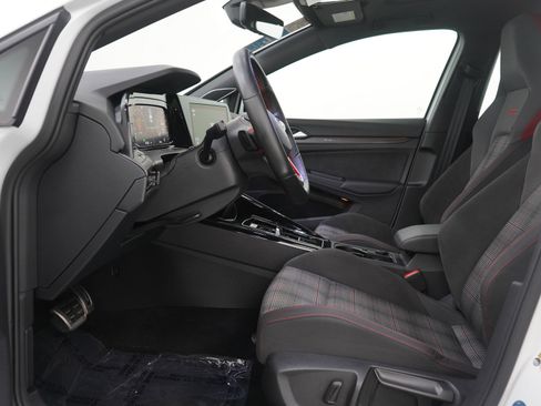 Used 2023 Volkswagen GTI SE image 19