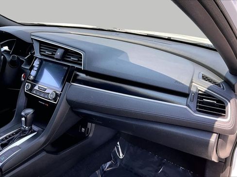 Used 2019 Honda Civic Sport image 18
