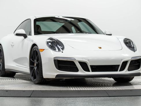 Used 2018 Porsche 911 Carrera GTS image 1