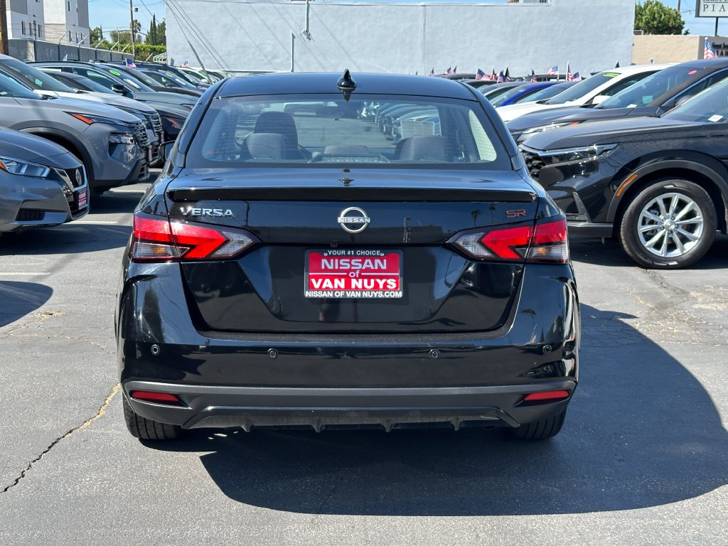 Used 2024 Nissan Versa SR FWD image 6