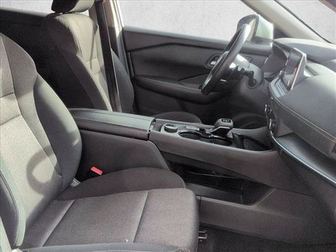 Used 2024 Nissan Rogue SV AWD/4WD image 21