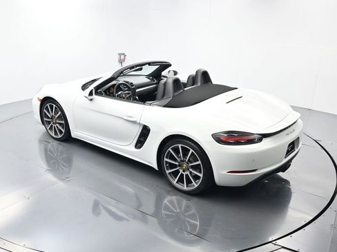 Used 2018 Porsche 718 Boxster image 38
