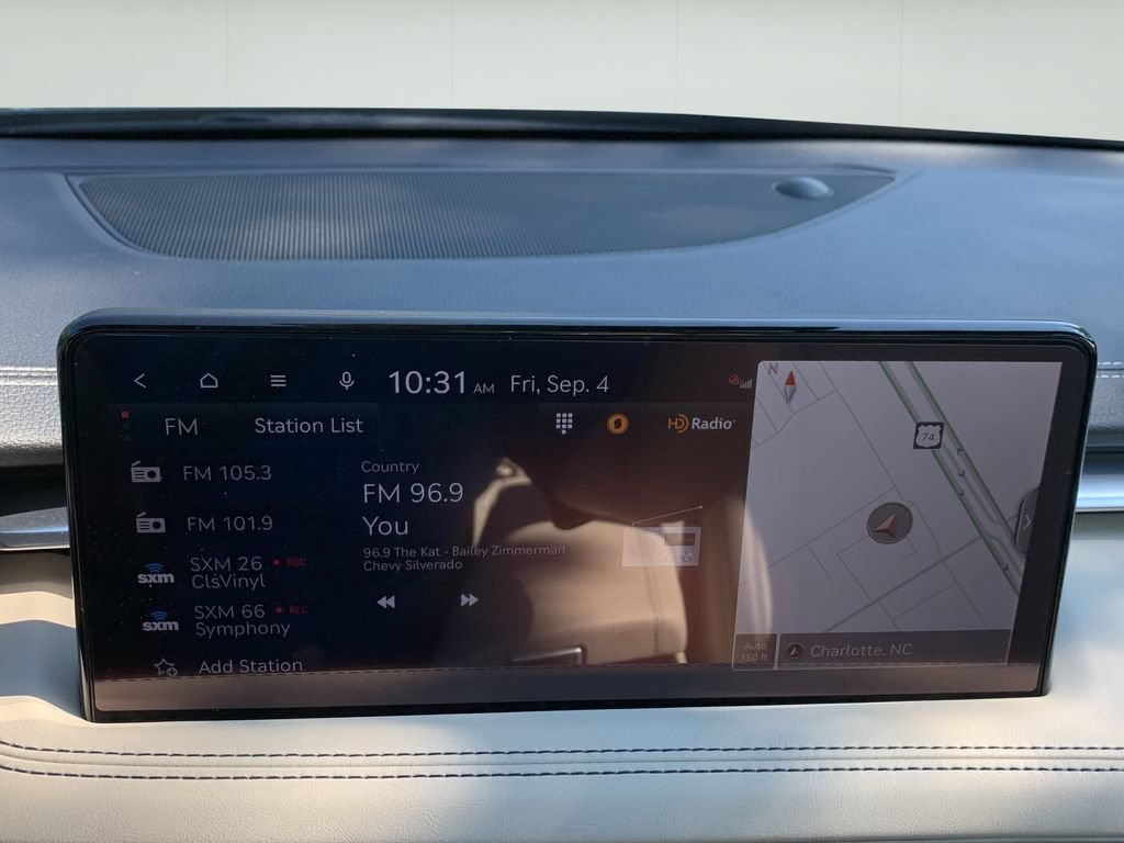 Certified 2026 Genesis G70 2.5T RWD image 26