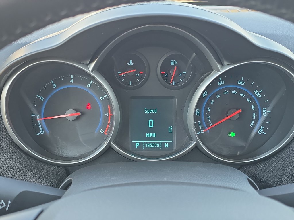 Used 2011 Chevrolet Cruze Eco FWD image 20