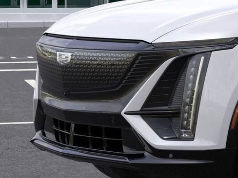 New 2025 Cadillac Lyriq Sport RWD image 13