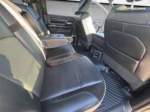 Used 2022 RAM 2500 Laramie image 12