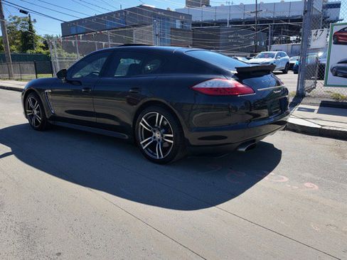 Used 2013 Porsche Panamera 4 image 6