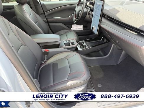 Used 2025 Ford Mustang Mach-E Premium w/ Sport Appearance Package AWD/4WD image 13