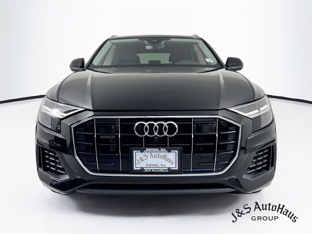 Used 2022 Audi Q8 Premium Plus w/ Premium Plus Package AWD/4WD image 2