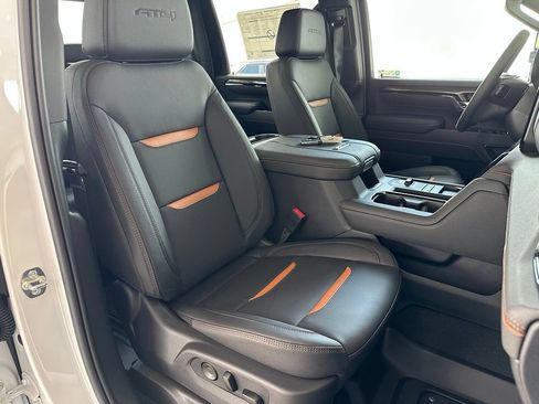 New 2026 GMC Sierra 2500 AT4 w/ AT4 Premium Plus Package AWD/4WD image 16