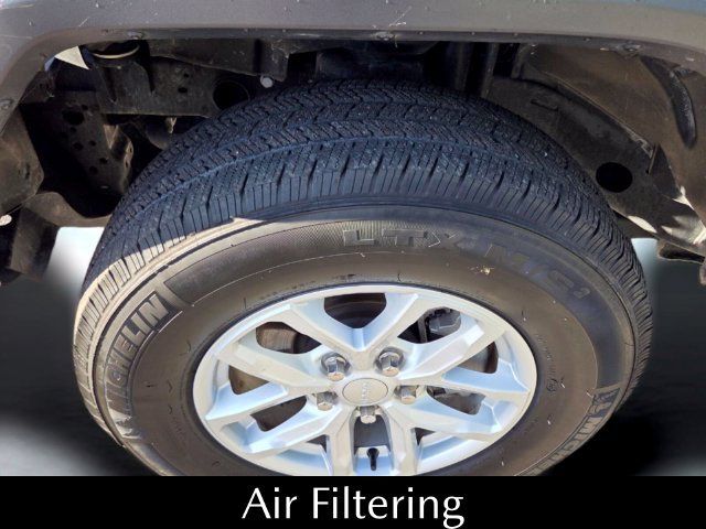 Used 2023 Jeep Wrangler Sport AWD/4WD image 18
