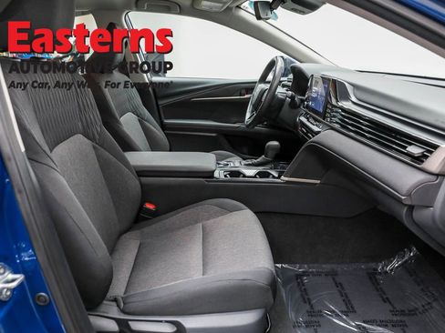 Used 2025 Toyota Camry LE w/ Convenience Package image 22