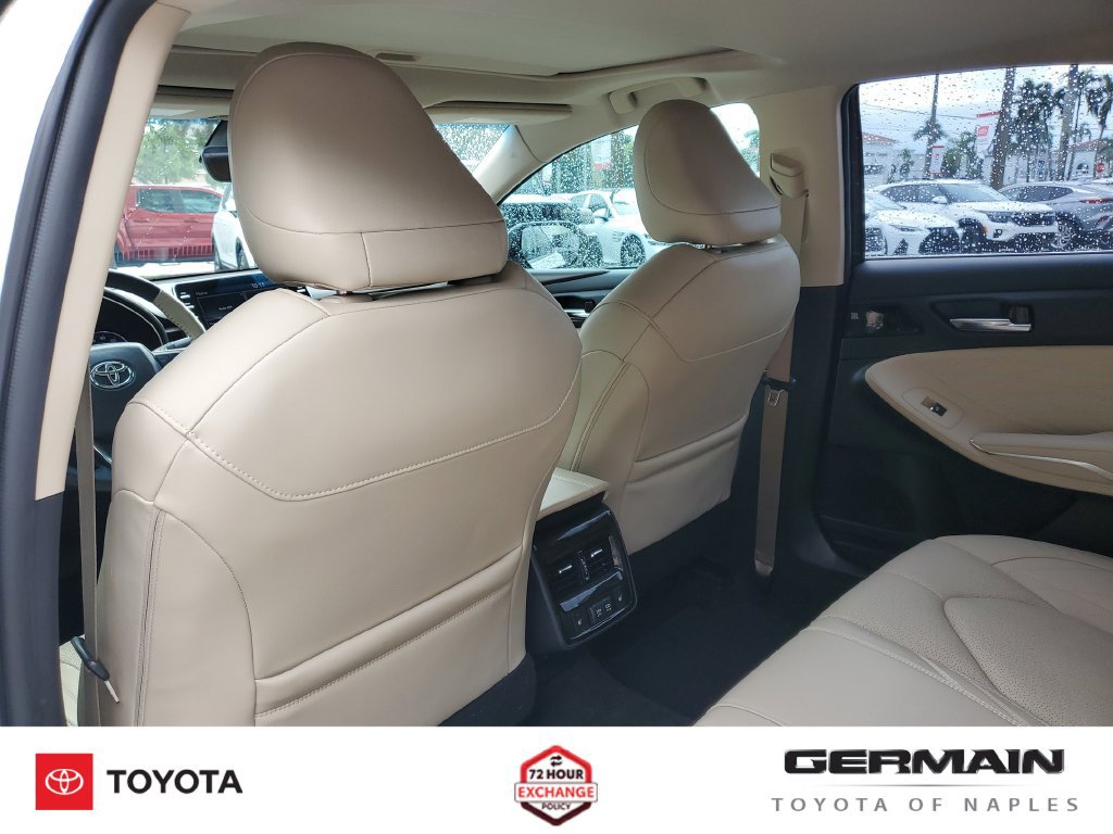 Used 2020 Toyota Avalon Limited FWD image 22