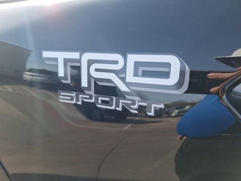 Used 2024 Toyota Tacoma TRD Sport image 12