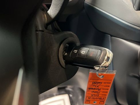 Used 2025 Ford Maverick XL image 33