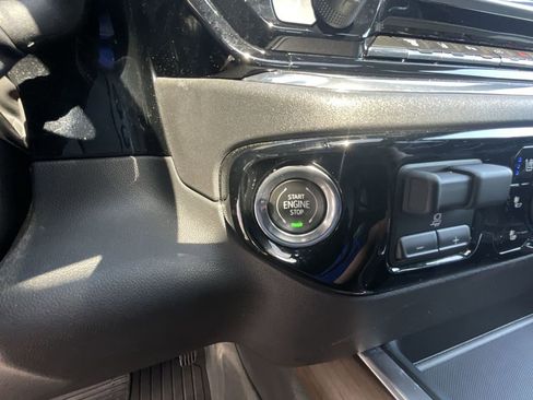 Used 2024 Chevrolet Silverado 2500 High Country w/ High Country Premium Package AWD/4WD image 17