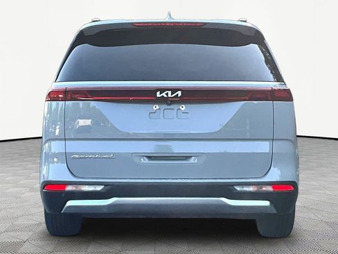 Used 2022 Kia Carnival SX FWD image 5