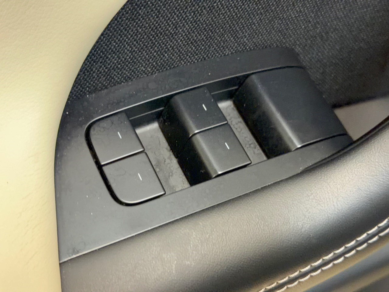 Used 2023 Tesla Model X AWD/4WD image 15