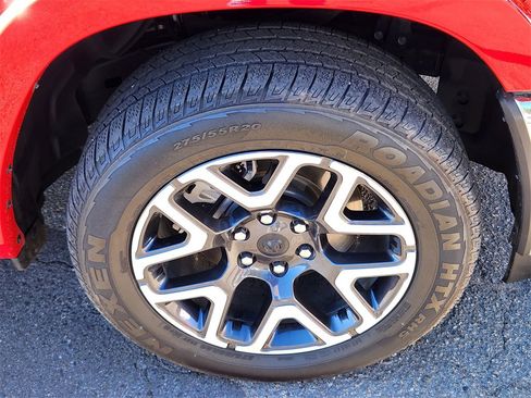 Used 2025 RAM 1500 Laramie image 16