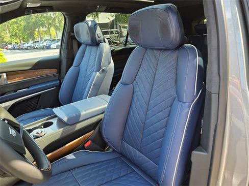 New 2026 Cadillac Vistiq Premium Luxury image 23