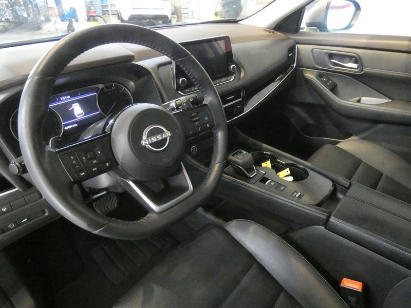 Used 2023 Nissan Rogue SL FWD image 15