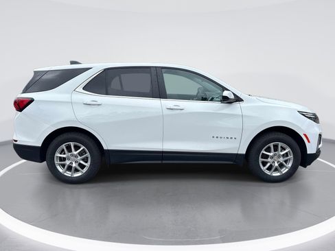 Used 2023 Chevrolet Equinox LT AWD/4WD image 9