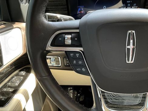 Used 2022 Lincoln Navigator Black Label AWD/4WD image 13