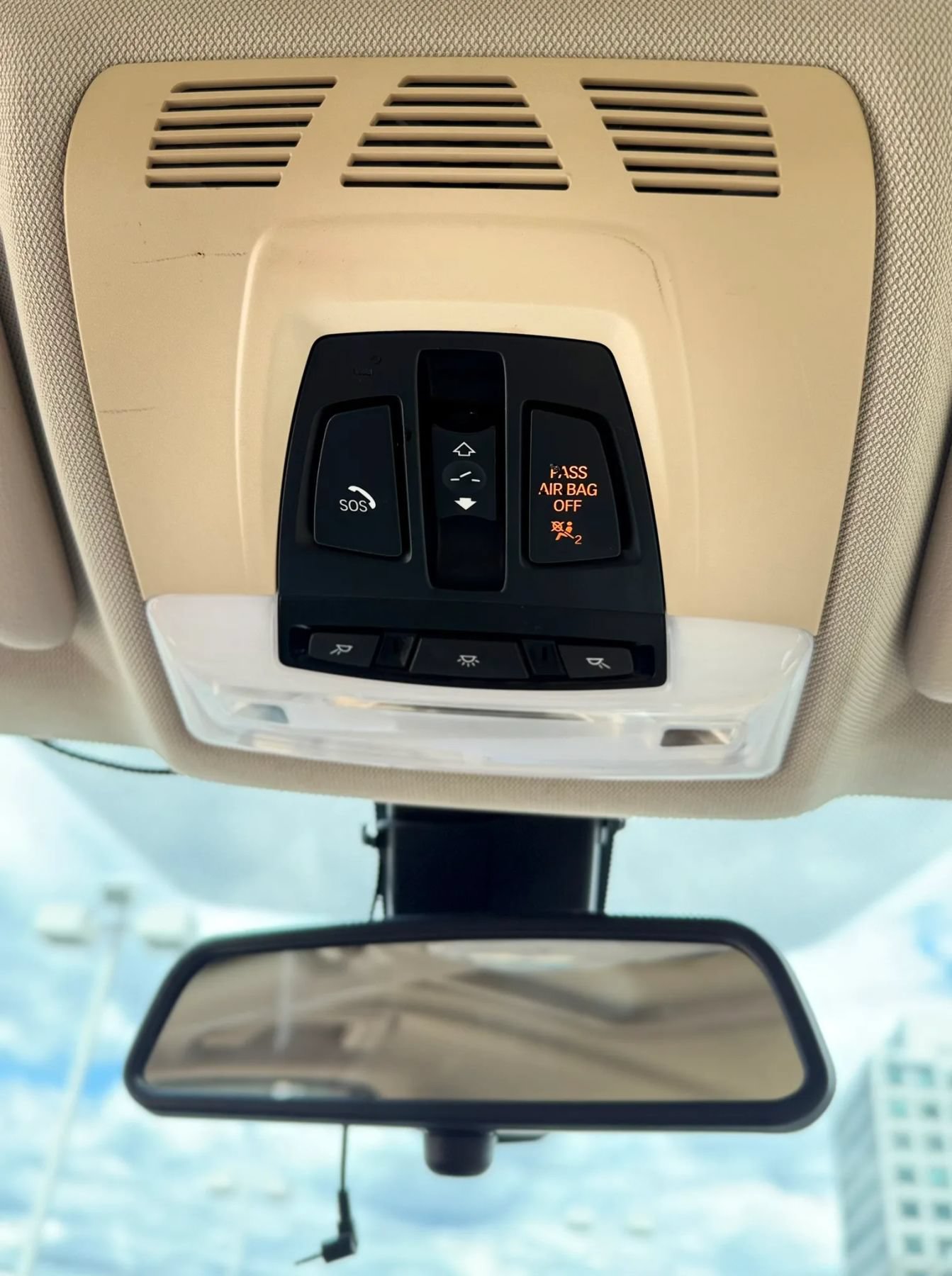 Used 2014 BMW 320i xDrive Sedan AWD/4WD image 23