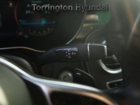 Used 2021 Mercedes-Benz GLC 300 4MATIC image 16