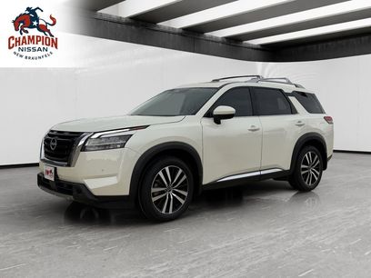 Used 2024 Nissan Pathfinder Platinum w/ Cargo Package