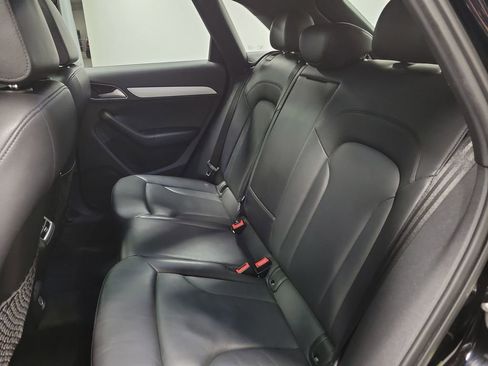 Used 2018 Audi Q3 2.0T Premium image 21