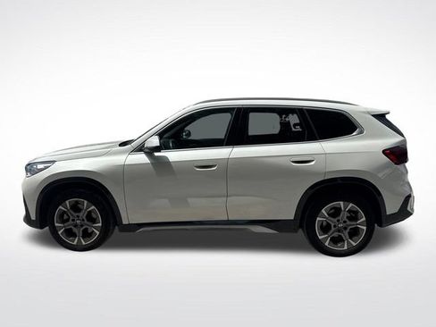 Used 2025 BMW X1 xDrive28i AWD/4WD image 2