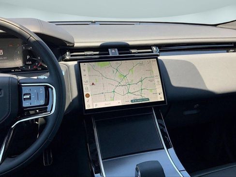 Certified 2026 Land Rover Range Rover Velar Dynamic SE AWD/4WD image 18