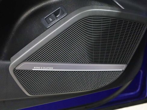 Used 2023 Audi SQ5 Premium Plus w/ Premium Plus Package image 17