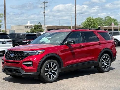 Used 2020 Ford Explorer ST w/ Premium Technology Package AWD/4WD image 36