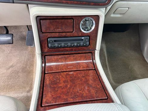 Used 2005 Cadillac Escalade 2WD image 19