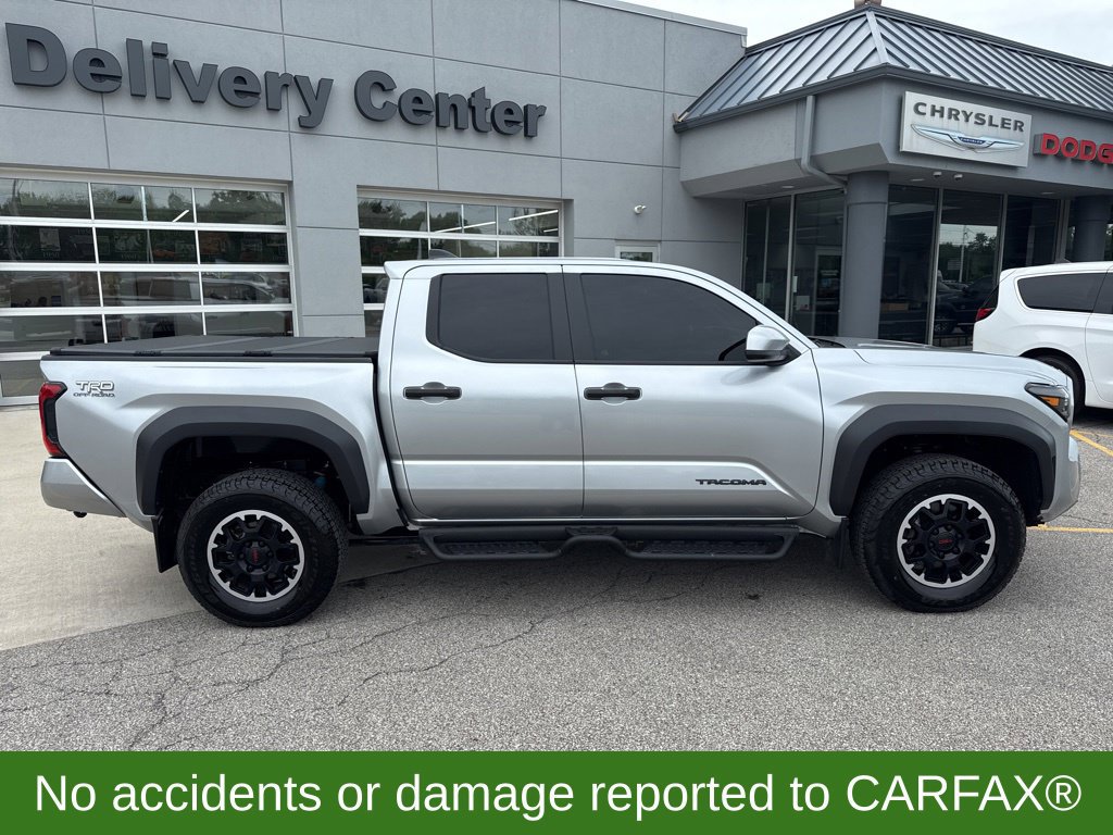 Used 2024 Toyota Tacoma TRD Off-Road AWD/4WD image 3