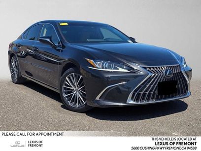Certified 2022 Lexus ES 350 w/ Premium Package