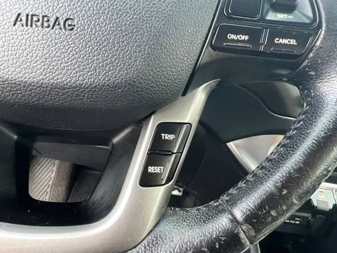 Used 2012 Kia Rio SX w/ Premium Pkg FWD image 17