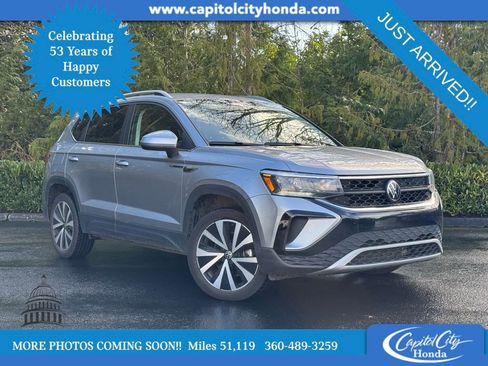 Used 2024 Volkswagen Taos SE image 3