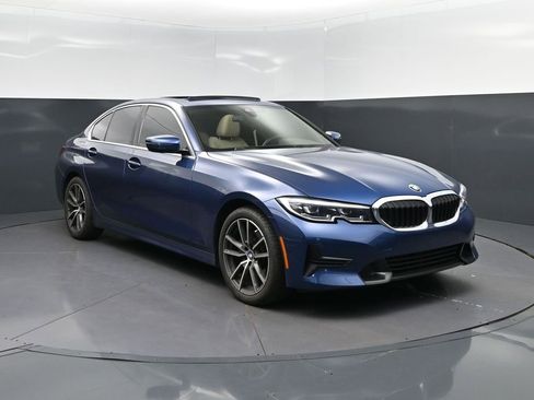 Used 2022 BMW 330i Sedan w/ Premium Package 2 image 9