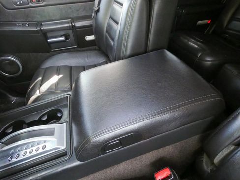 Used 2007 HUMMER H2 image 32