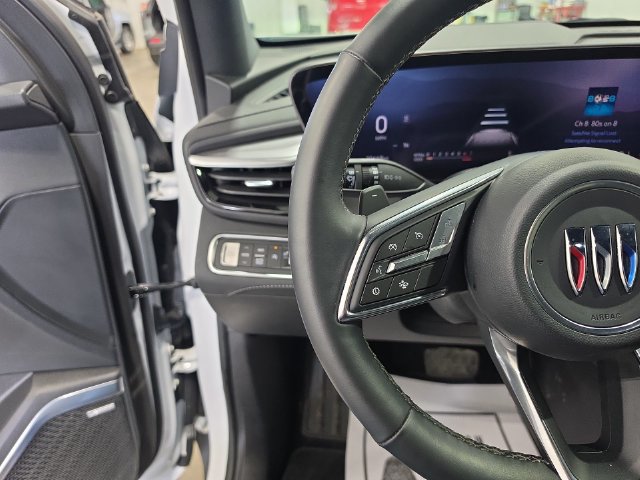 Used 2026 Buick Enclave Preferred AWD/4WD image 17