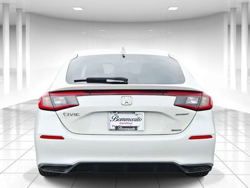 Used 2025 Honda Civic Sport image 4