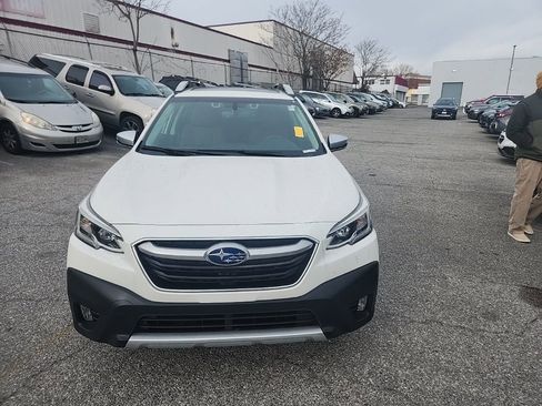 Used 2020 Subaru Outback Touring image 8